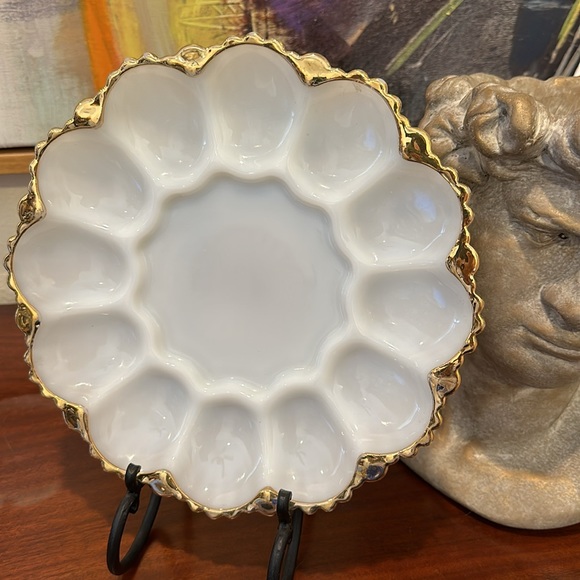 Anchor Hocking Vintage Milk Glass Deviled Eggs
Serving Platter Gold Trimmed - Picture 4 of 10